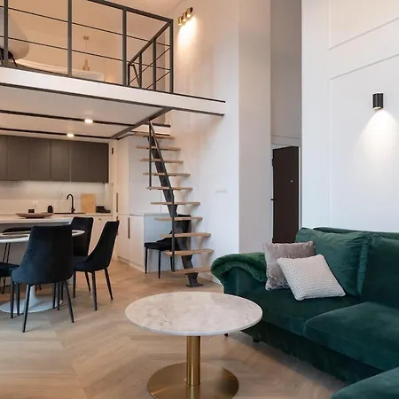 Bright Loft With River View - Old Town - *