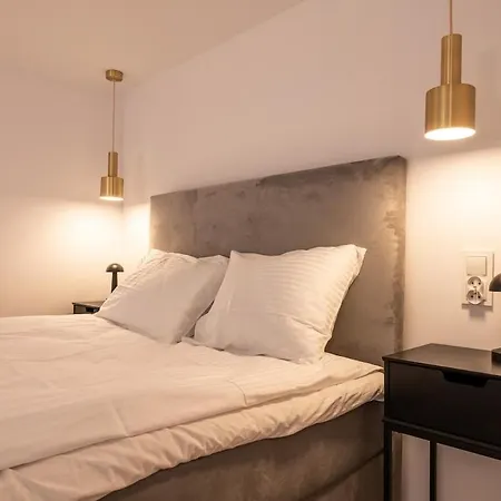 Bright Loft With River View - Old Town - Апартаменти Вроцлав