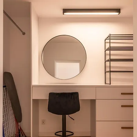 Bright Loft With River View - Old Town - Апартаменти