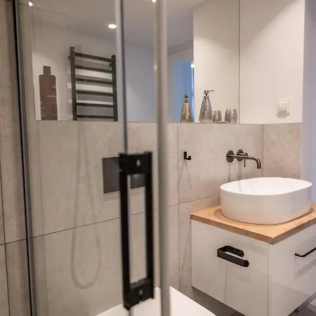 Bright Loft With River View - Old Town - Апартаменти Вроцлав