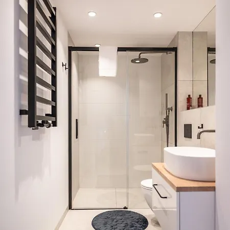Bright Loft With River View - Old Town - Апартаменти Вроцлав