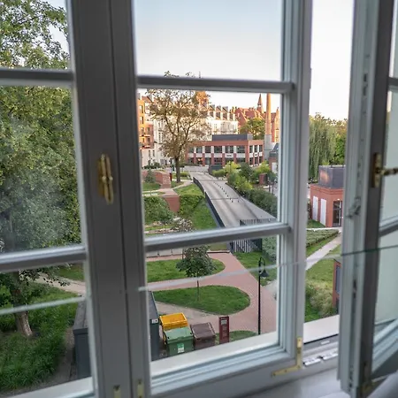 Bright Loft With River View - Old Town - Апартаменти *